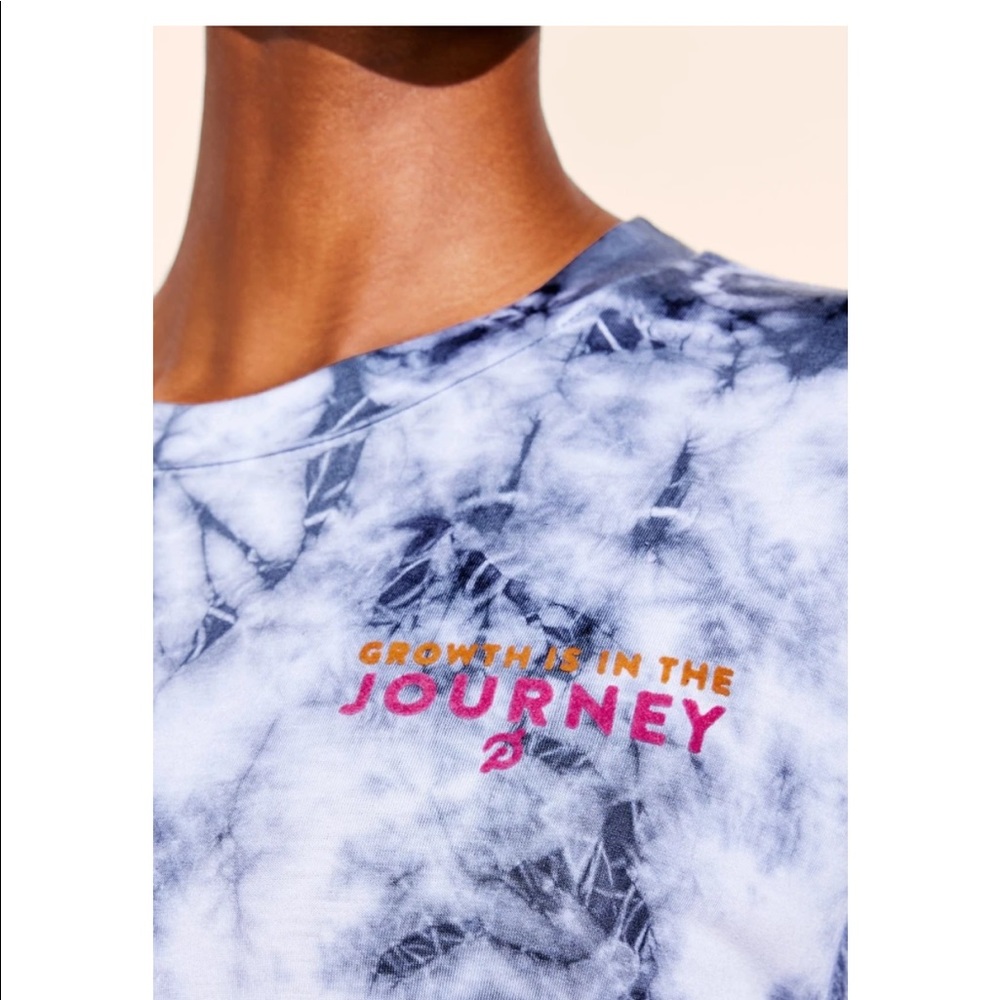Peloton tshirt - Picture 2 of 3